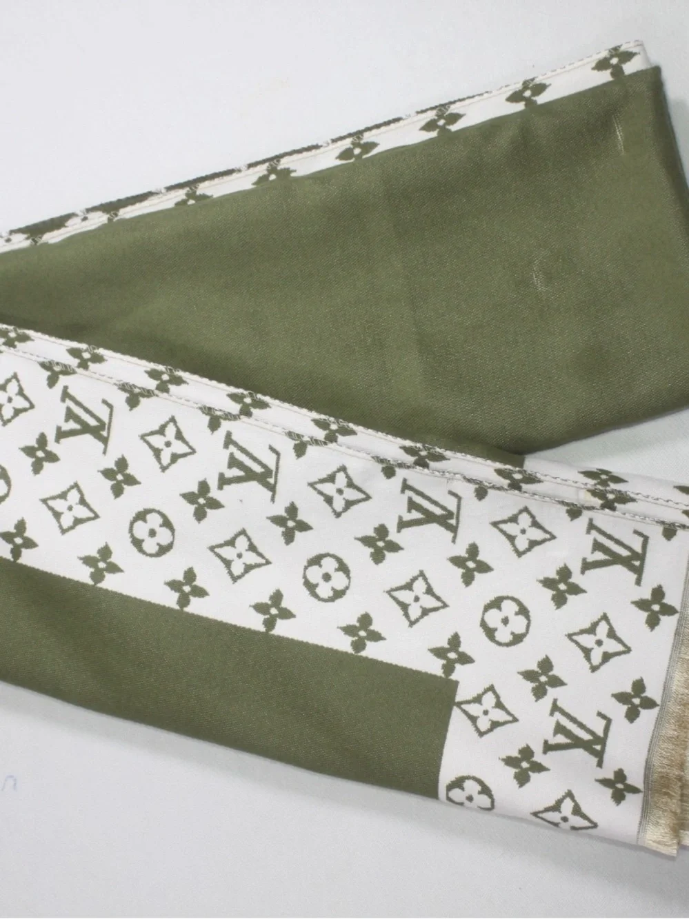 Louis Vuitton Olive Green and White Monogram Shawl Wrap